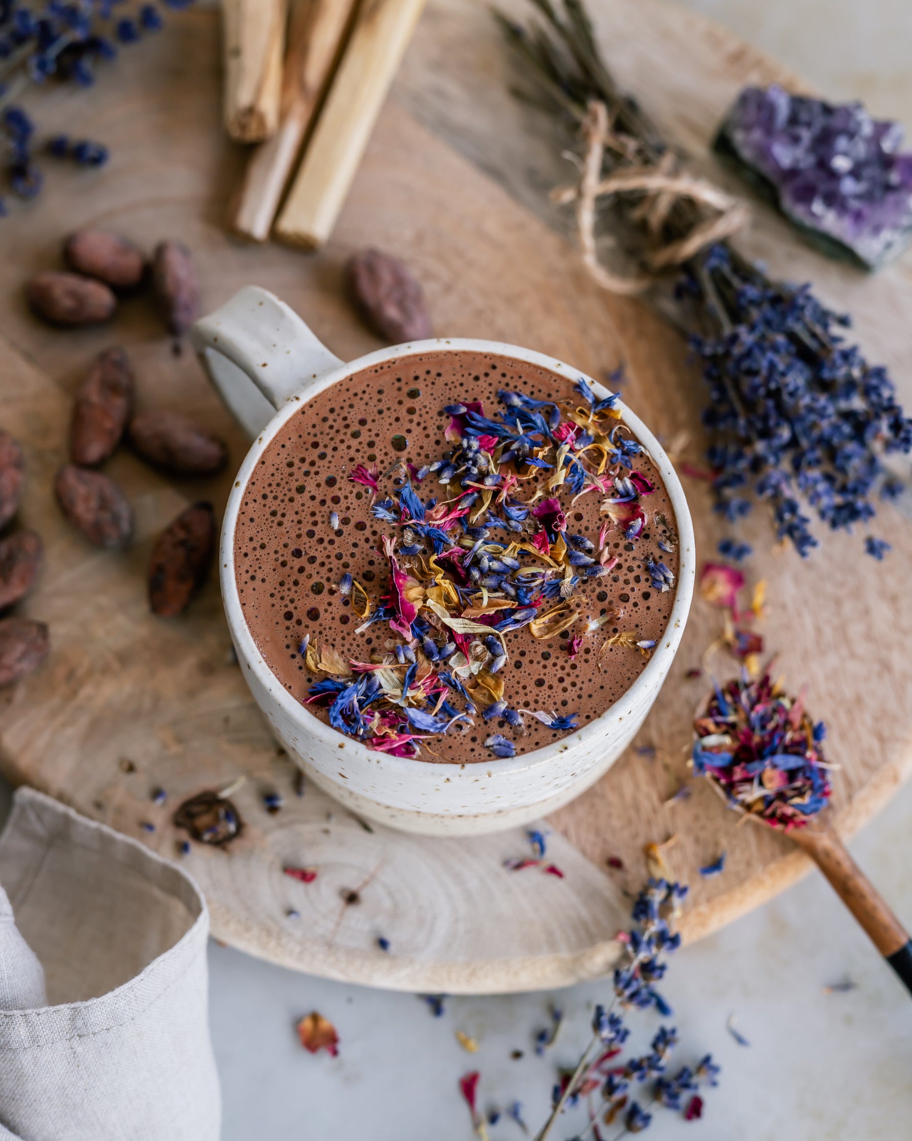 Peru Cacao Tasse Blumen Topping